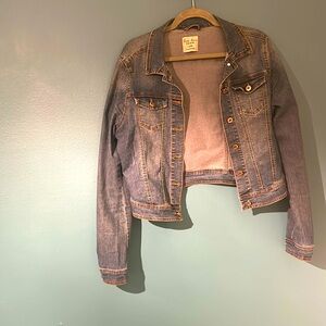 Denim Jacket

Size: M

Used: Good Condition